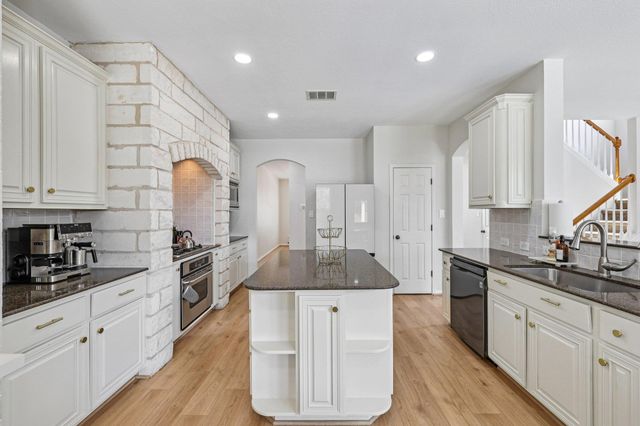 18712 Deep Water DR, Pflugerville, TX 78660