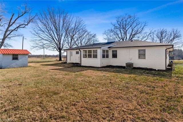 2432 Holcomb Road, Yadkinville, NC 27055