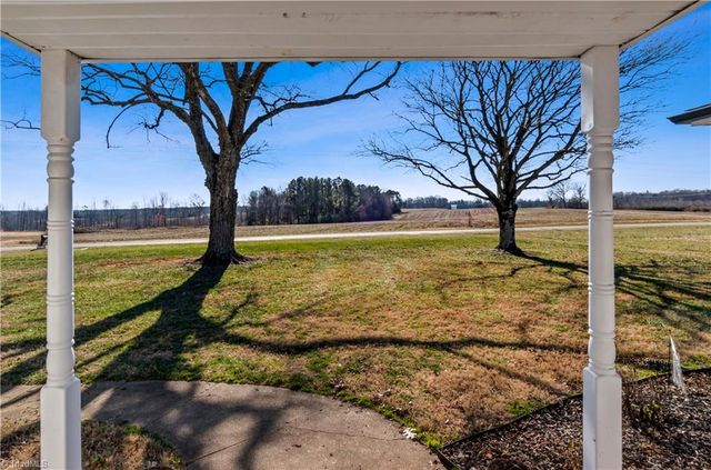 2432 Holcomb Road, Yadkinville, NC 27055