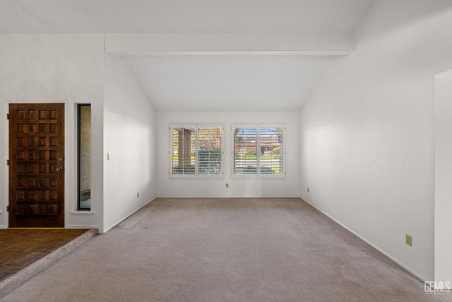 3000 Victoria Way, Bakersfield, CA 93309