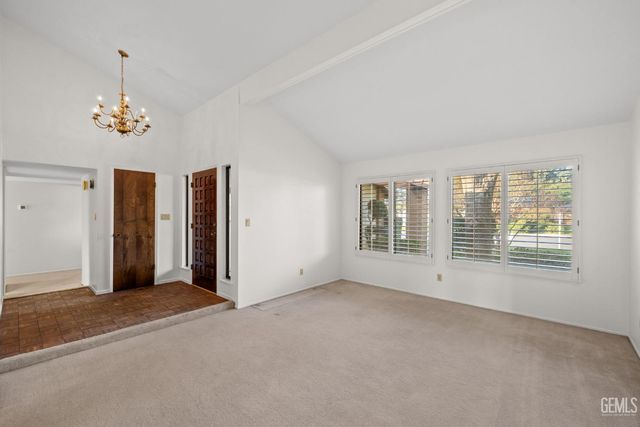 3000 Victoria Way, Bakersfield, CA 93309