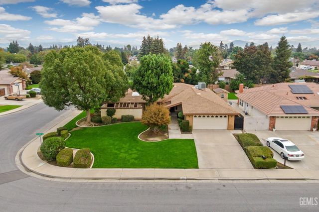 3000 Victoria Way, Bakersfield, CA 93309