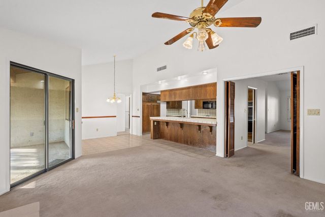 3000 Victoria Way, Bakersfield, CA 93309