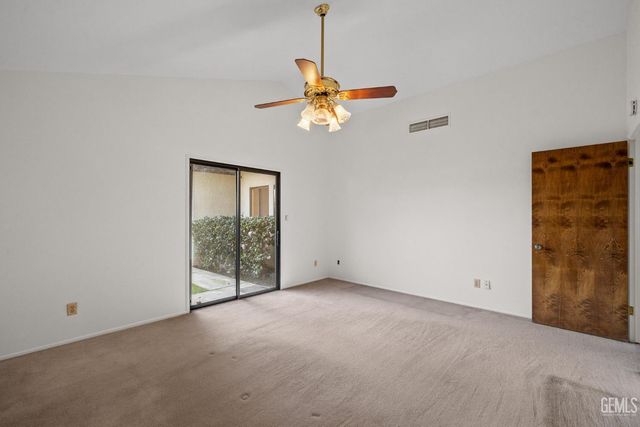 3000 Victoria Way, Bakersfield, CA 93309