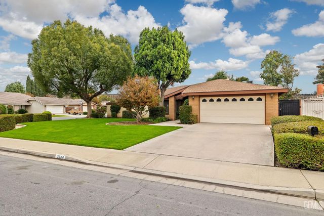 3000 Victoria Way, Bakersfield, CA 93309