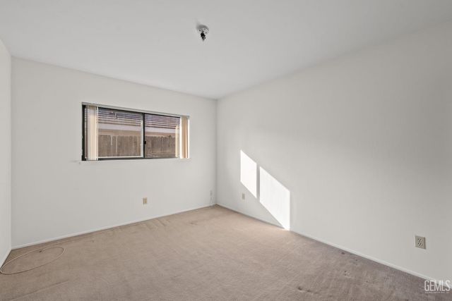 3000 Victoria Way, Bakersfield, CA 93309