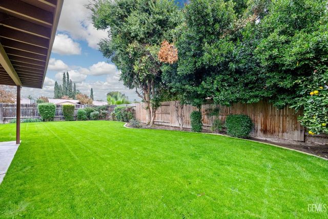 3000 Victoria Way, Bakersfield, CA 93309