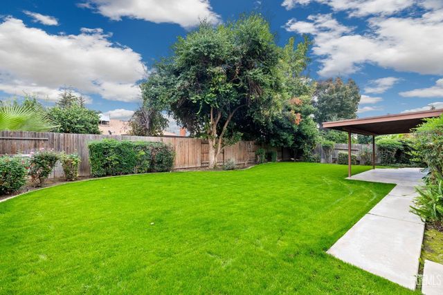 3000 Victoria Way, Bakersfield, CA 93309