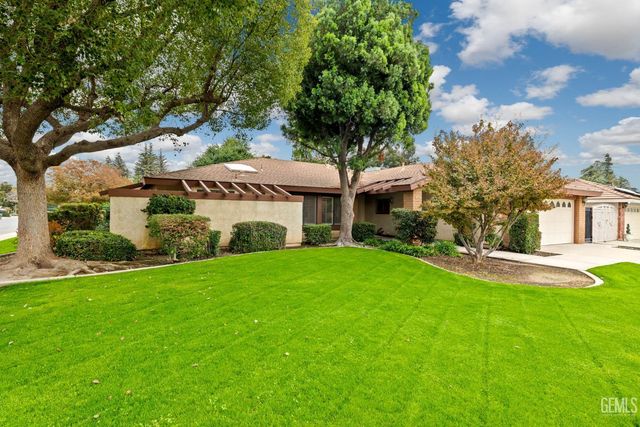 3000 Victoria Way, Bakersfield, CA 93309