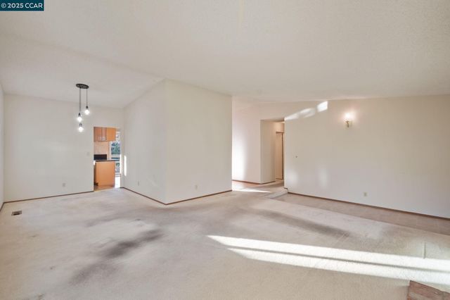 581 Mt Dell, Clayton, CA 94517