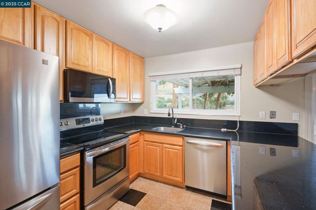 581 Mt Dell, Clayton, CA 94517