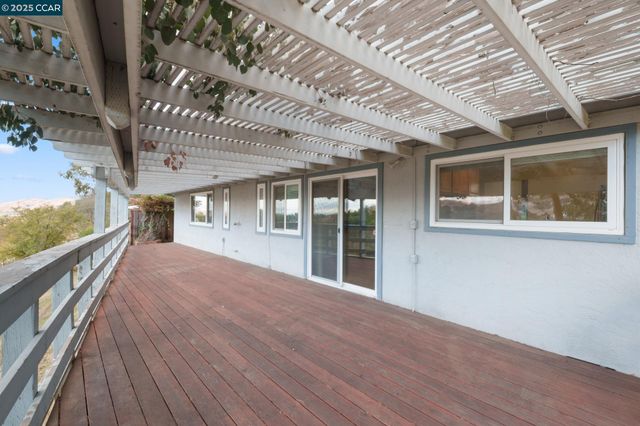 581 Mt Dell, Clayton, CA 94517