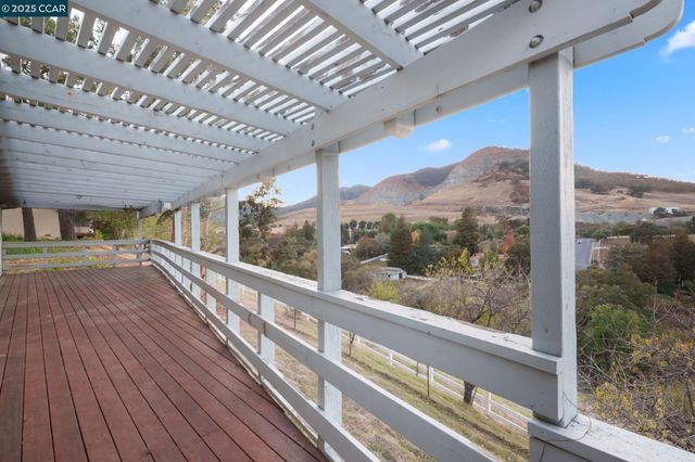 581 Mt Dell, Clayton, CA 94517