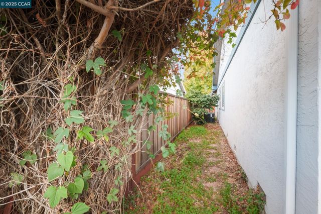 581 Mt Dell, Clayton, CA 94517