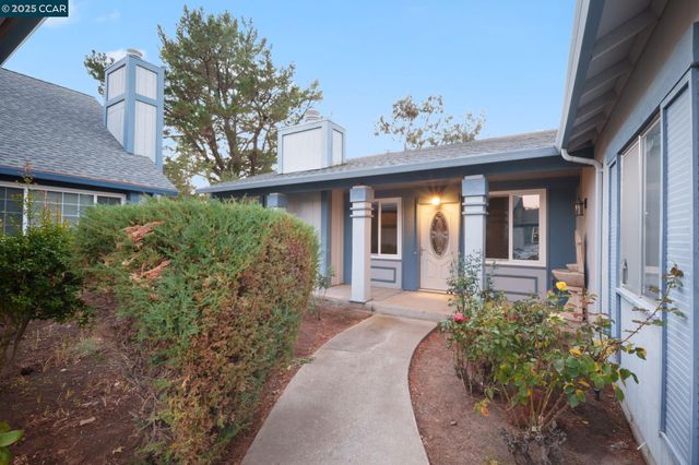 581 Mt Dell, Clayton, CA 94517