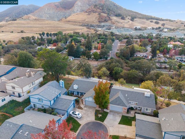 581 Mt Dell, Clayton, CA 94517