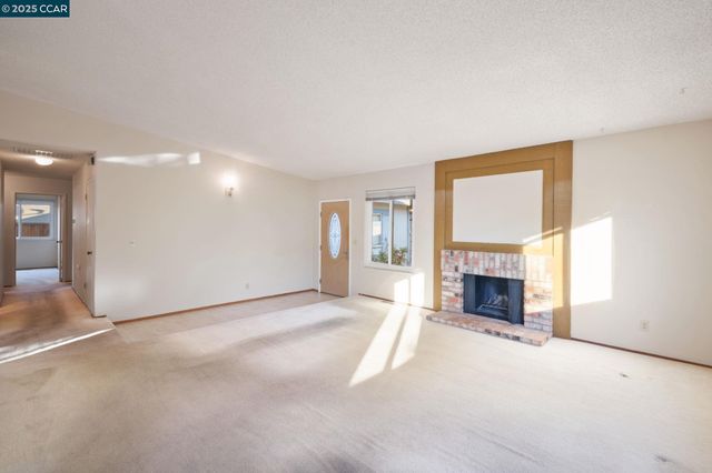 581 Mt Dell, Clayton, CA 94517