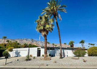 2211 N Starr Road, Palm Springs, CA 92262