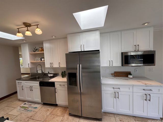 245 Hualani Street A, Kailua, HI 96734