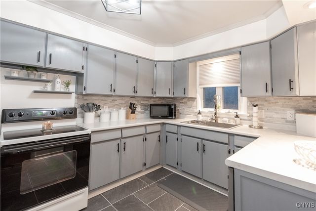 202 Windemere Road, Geddes, NY 13219