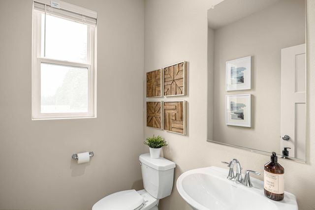 63257 Carly Ln, Bend, OR 97701
