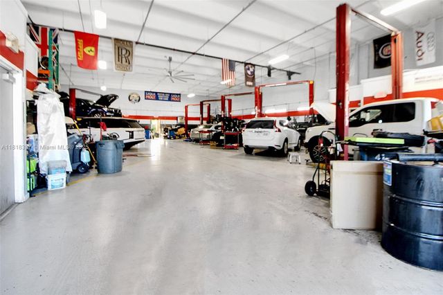 12600 SW 130th St 1-2, Miami, FL 33186