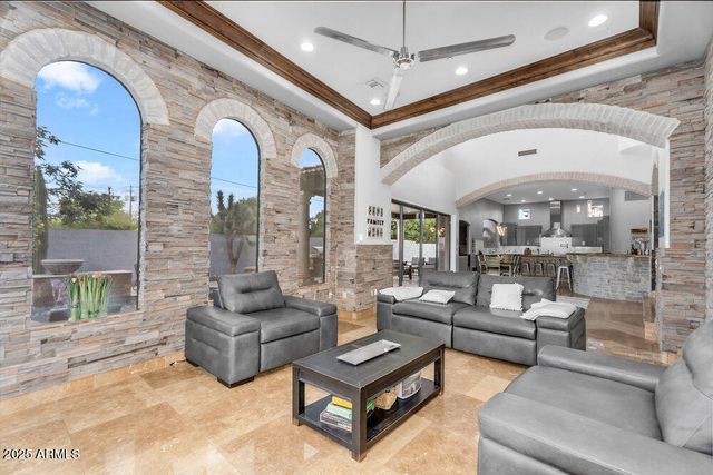 3675 N 59TH Place, Phoenix, AZ 85018