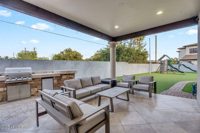3675 N 59TH Place, Phoenix, AZ 85018