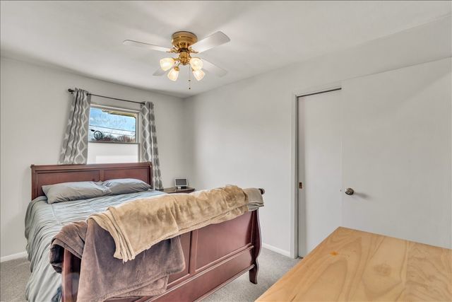1413 30th Avenue, Moline, IL 61265
