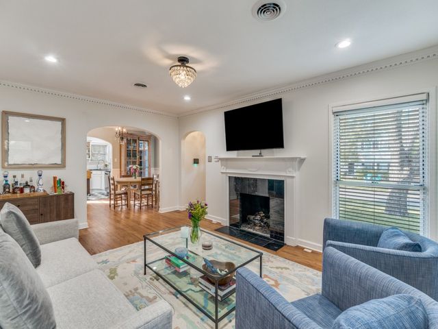 6322 Ellsworth Avenue, Dallas, TX 75214