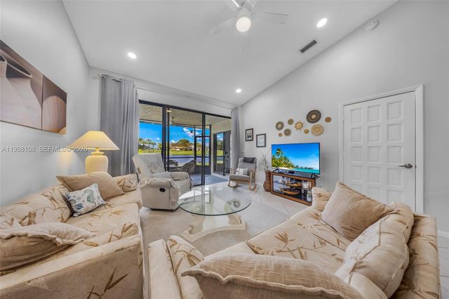 5302 Fairway Woods Dr 4612, Delray Beach, FL 33484