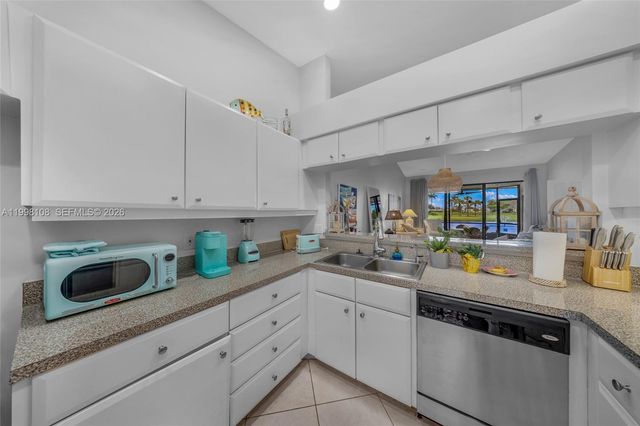 5302 Fairway Woods Dr 4612, Delray Beach, FL 33484