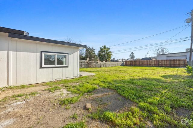 615 Butte Street, Bakersfield, CA 93305