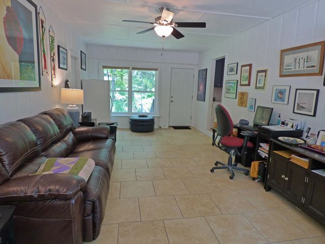 46 Enid Drive, Cherokee Village, AR 72529