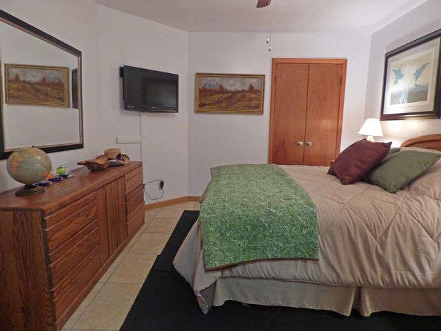 46 Enid Drive, Cherokee Village, AR 72529