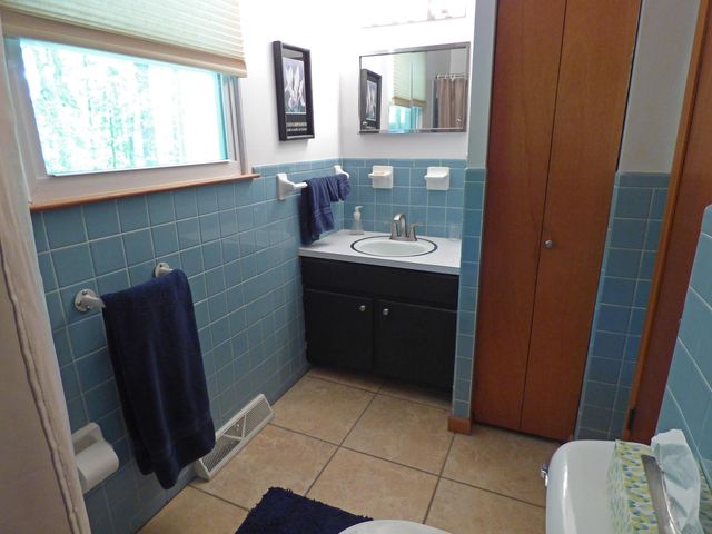 46 Enid Drive, Cherokee Village, AR 72529