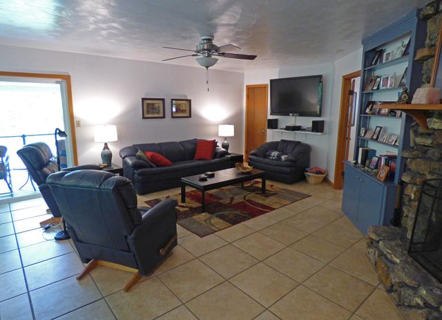 46 Enid Drive, Cherokee Village, AR 72529