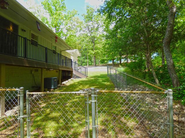 46 Enid Drive, Cherokee Village, AR 72529