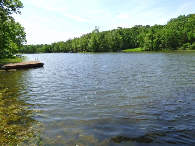 46 Enid Drive, Cherokee Village, AR 72529