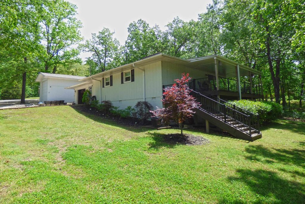 46 Enid Drive, Cherokee Village, AR 72529