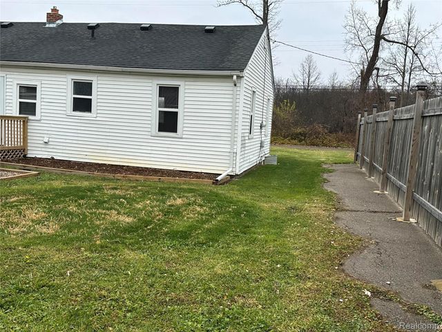 1446 Stephens Avenue, Flint Charter Township, MI 48507