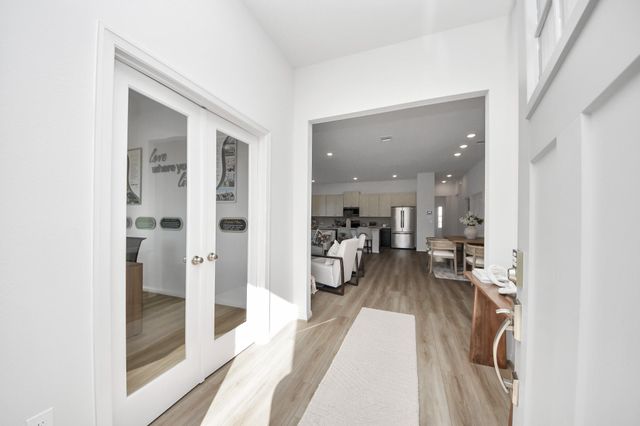 411 Legacy Point C, Sealy, TX 77474