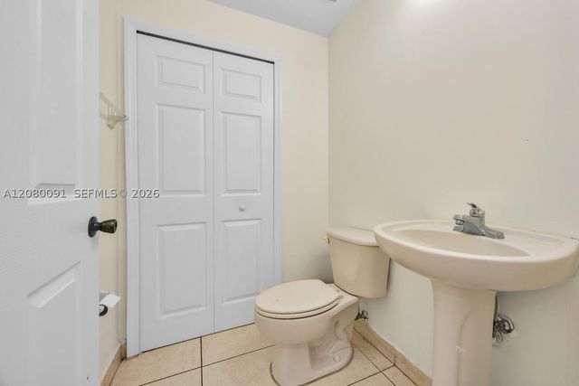 8441 SW 124 AV 104, Miami, FL 33183
