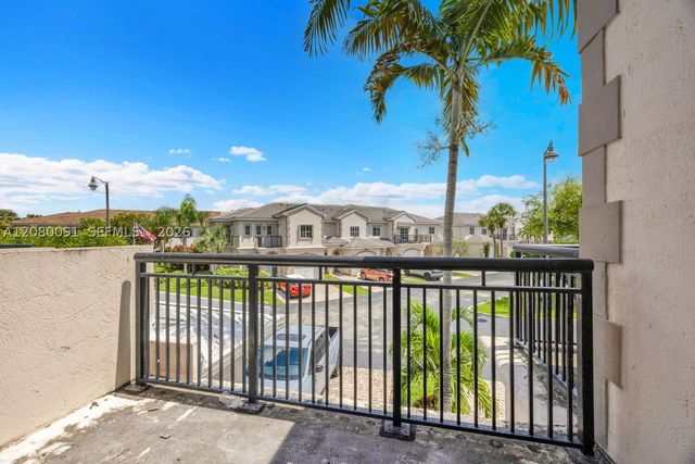 8441 SW 124 AV 104, Miami, FL 33183