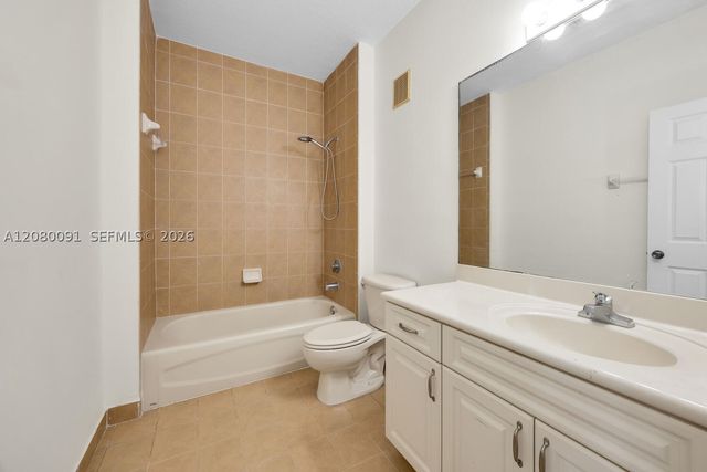 8441 SW 124 AV 104, Miami, FL 33183