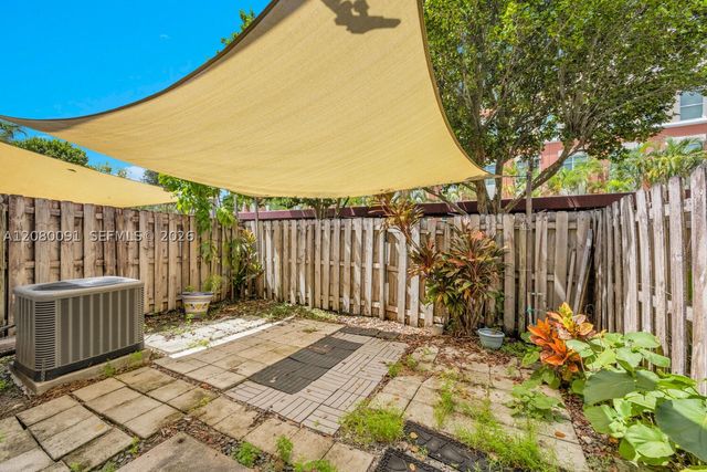 8441 SW 124 AV 104, Miami, FL 33183
