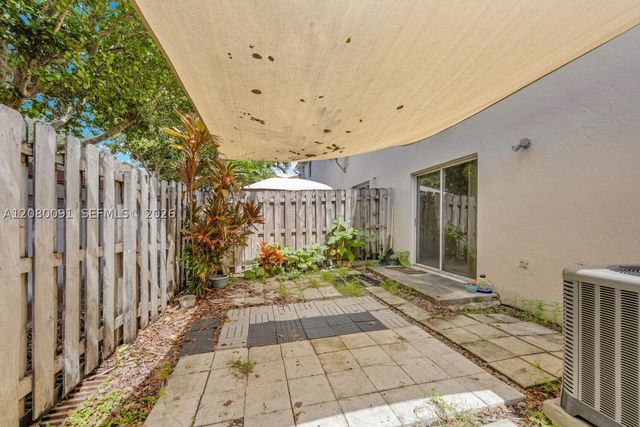 8441 SW 124 AV 104, Miami, FL 33183