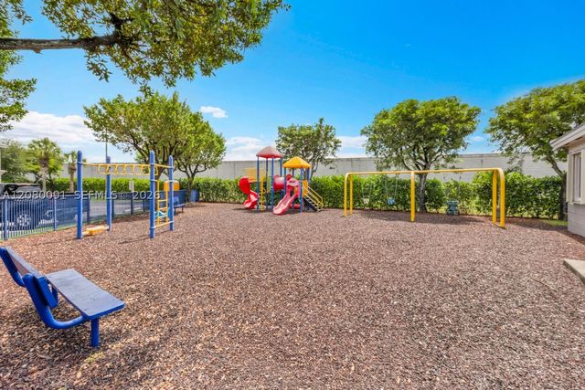 8441 SW 124 AV 104, Miami, FL 33183