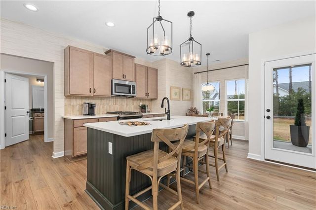 1008 Bennett's ARCH, Suffolk, VA 23435