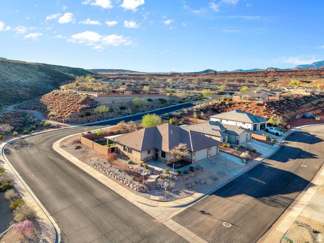 1907 N CREEK SIDE CT, Washington, UT 84780